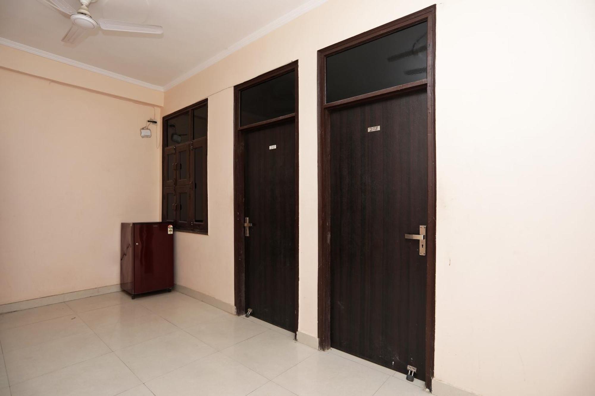 Hotel O Rn 32 Indirapuram Exterior foto